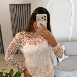 Blusa de manga na Renda